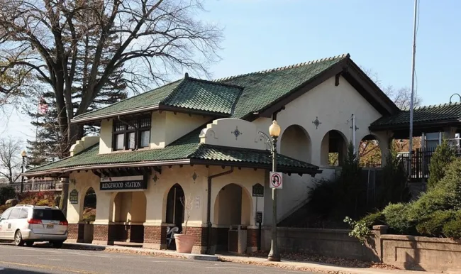 Ridgewood Station